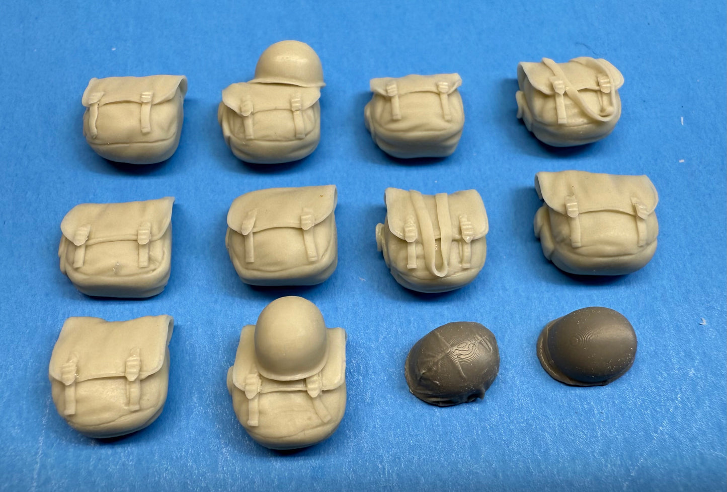 SPS35002 U.S. WW2 Musette Bags (10 Pack) 1/35