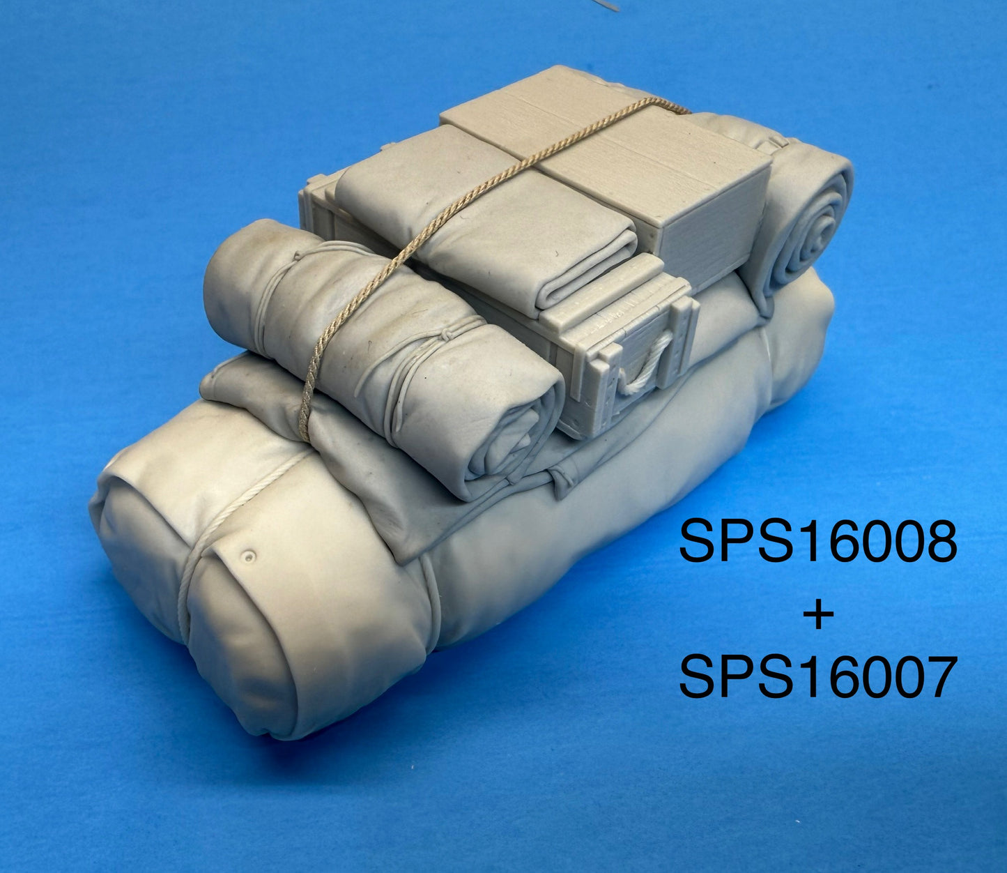 SPS16008 U.S. WW2 Engine Deck Stowage Pack (Version 1) 1/16