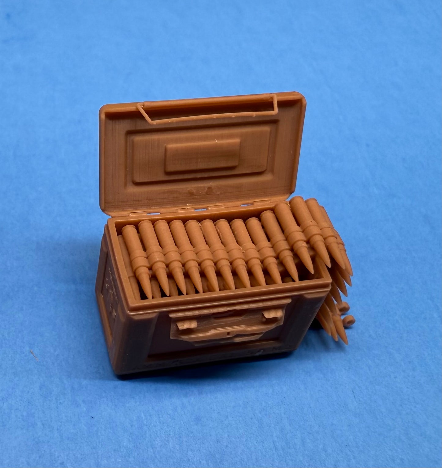 SPS16015 WW2 .50 Cal. Ammunition Cans With Cartridge Inserts (4 Pack) 1/16