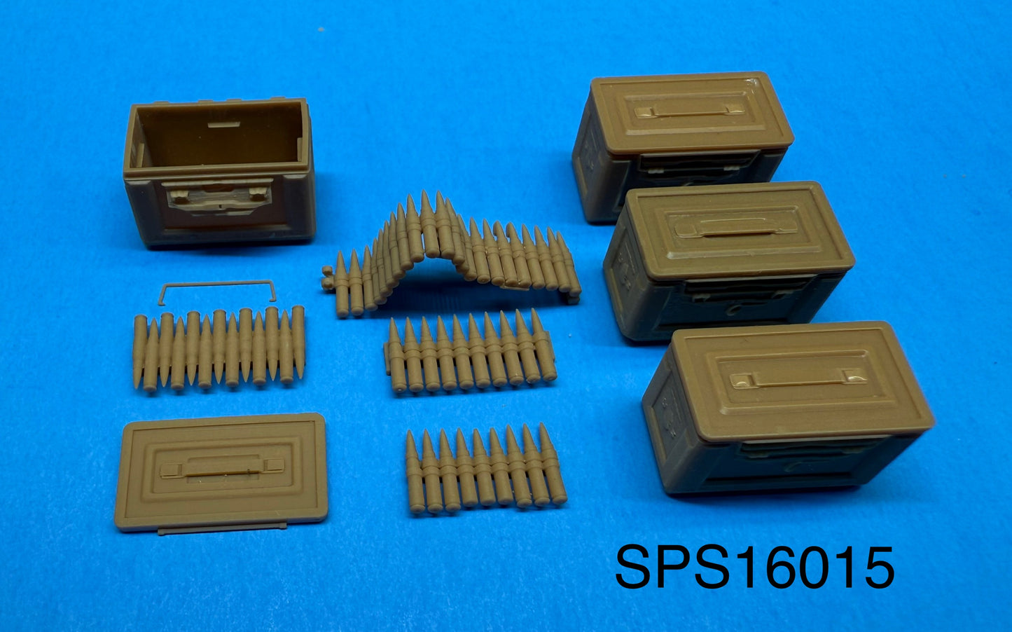 SPS16015 WW2 .50 Cal. Ammunition Cans With Cartridge Inserts (4 Pack) 1/16