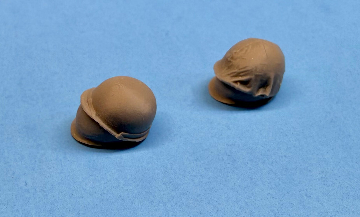SPS35001 U.S. M1 Helmets With & Without Marine Corps Covers and Liners 1/35