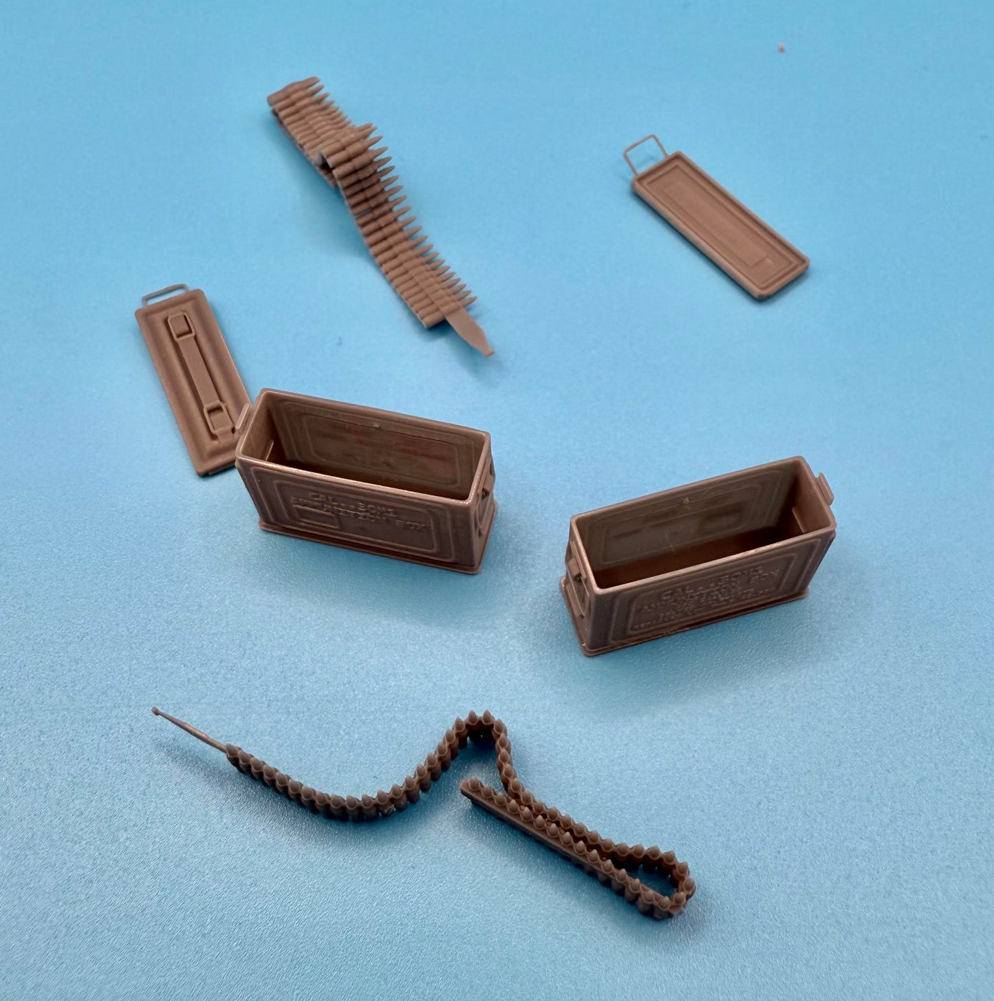 SPS16035  U.S. WW2 .30 Cal Open Ammo  Cans with Cartridge Belt Insert  1/16