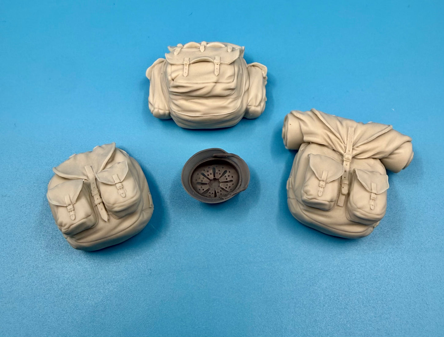 SPS16040  WW2 German Backpack and Rucksack Set  1/16