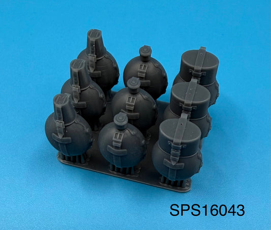 SPS16043  WW2 German Canteen Set  1/16