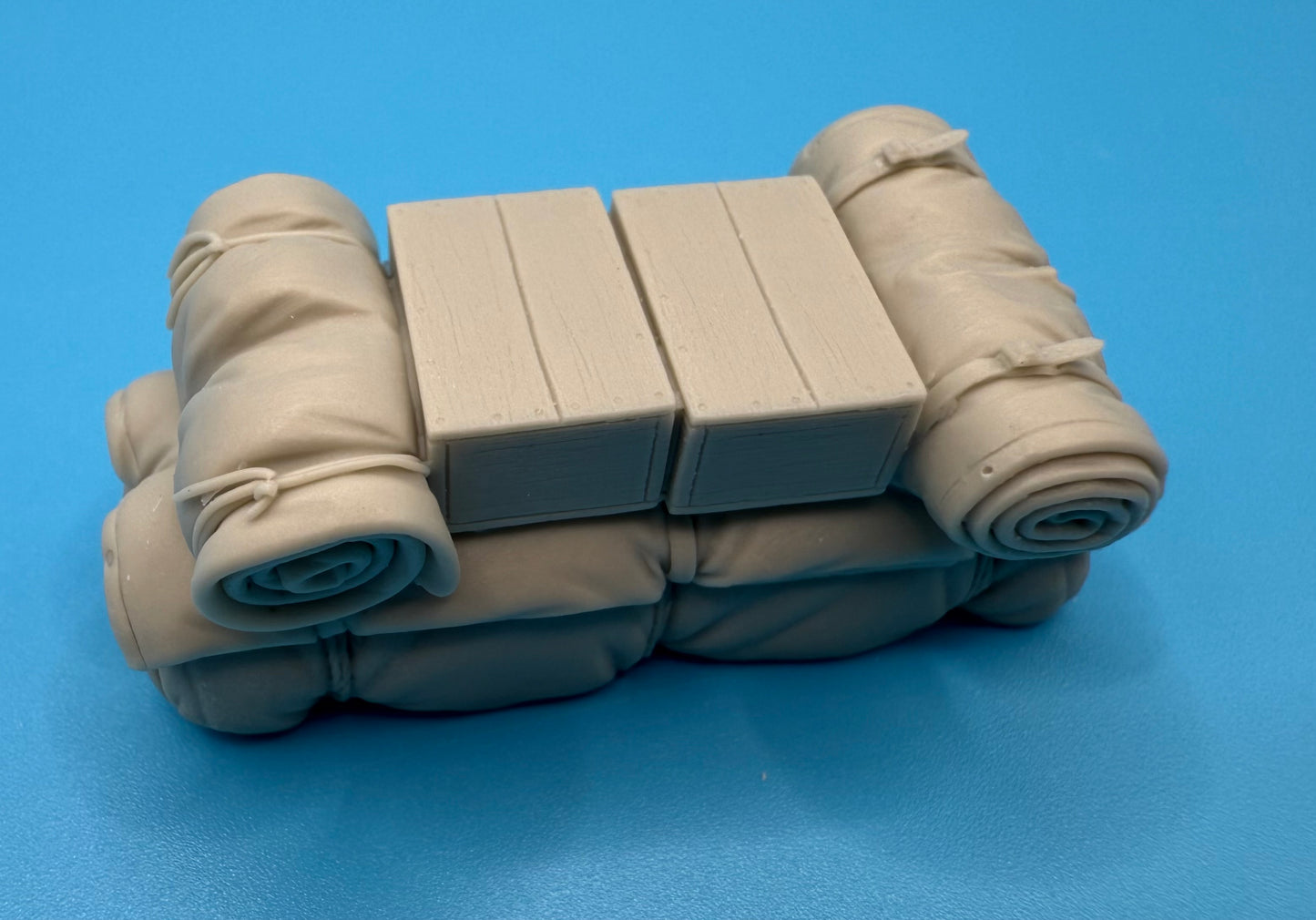 SPS35003  U.S. WW2 Engine Deck Stowage Pack Version 1  1/35